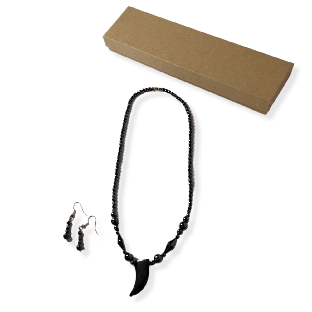 TUNGSTEN Horn / Tooth Pendant Bead Necklace with Earrings Set